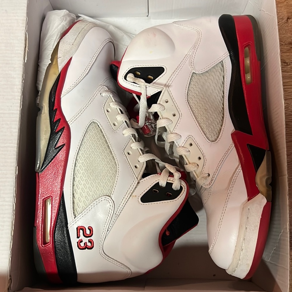 Air Jordan fire red 5s black tongue size 12
